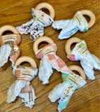 Medow Lark Crinkle Teether